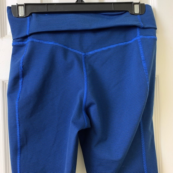 Nike Women’s Dri-Fit Legend 2.0 Capri Size S - Picture 6 of 8